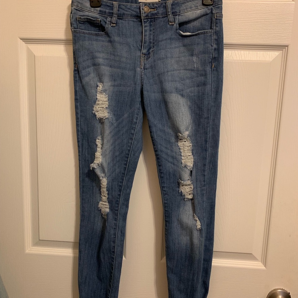 Crop Distressed Skinny Jeans
